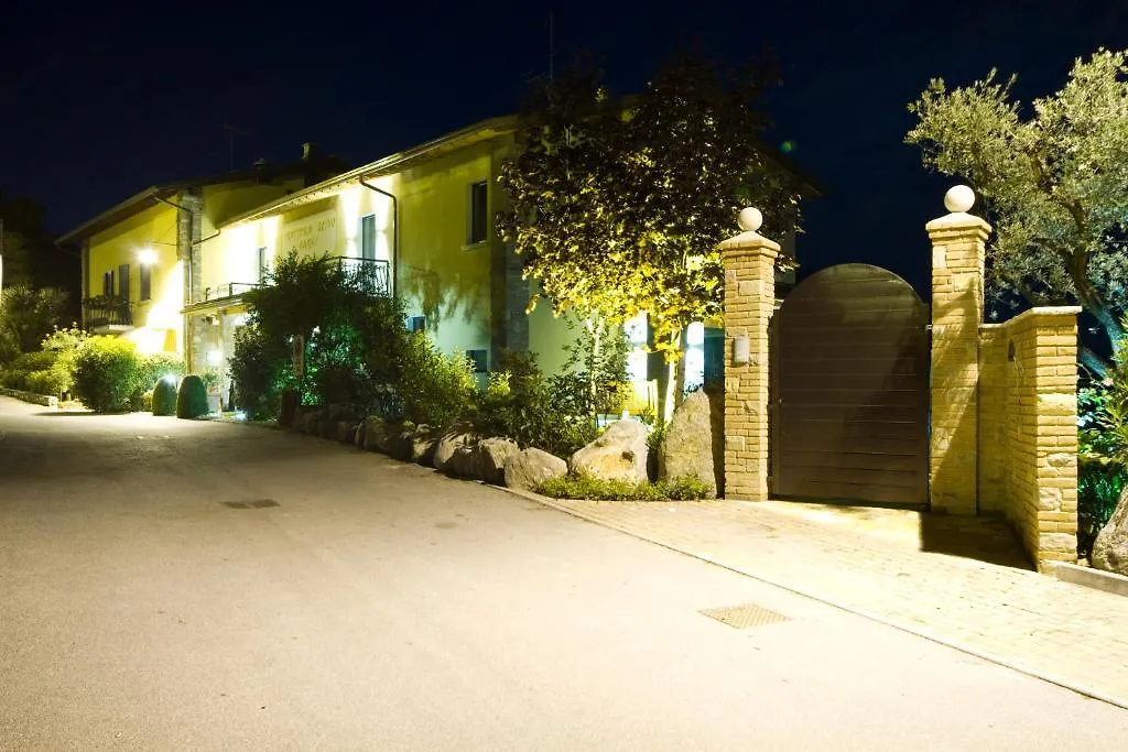 Olivo Rooms 0*, Moniga del Garda