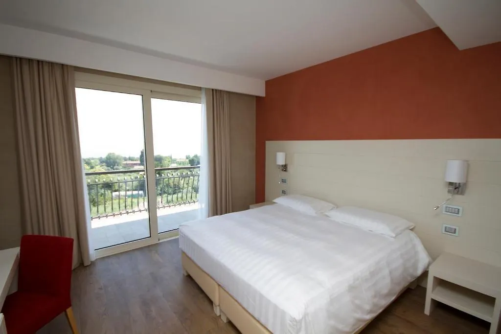 Olivo Rooms 0*, Moniga del Garda